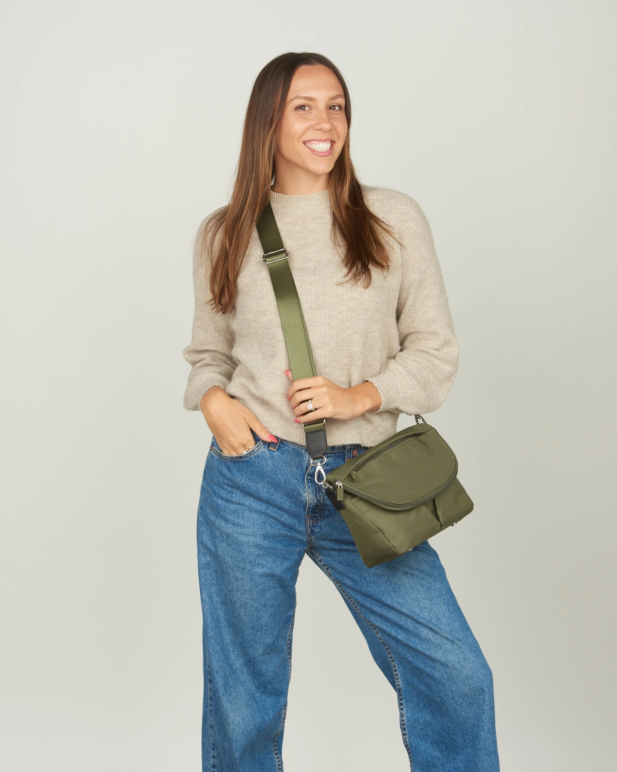 THE SIDEKICK FOLDOVER MEDIUM CROSSBODY - MILITARY OLIVE — IHKWIP